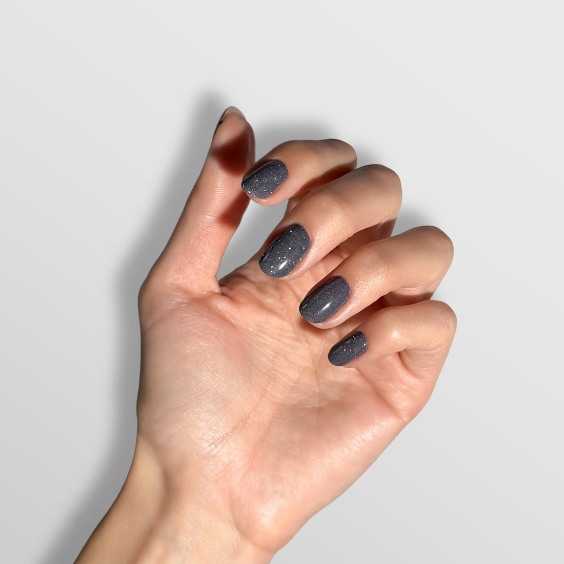 REFLECTIVE GEL POLISH, BLACK MARTINI